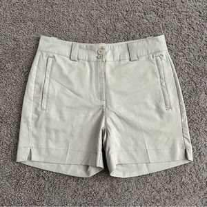 Maggie Lane Golf Short Womens Size 6 Beige